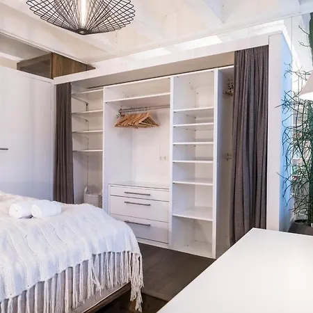 The Architects Nest - Design Loft Apartment